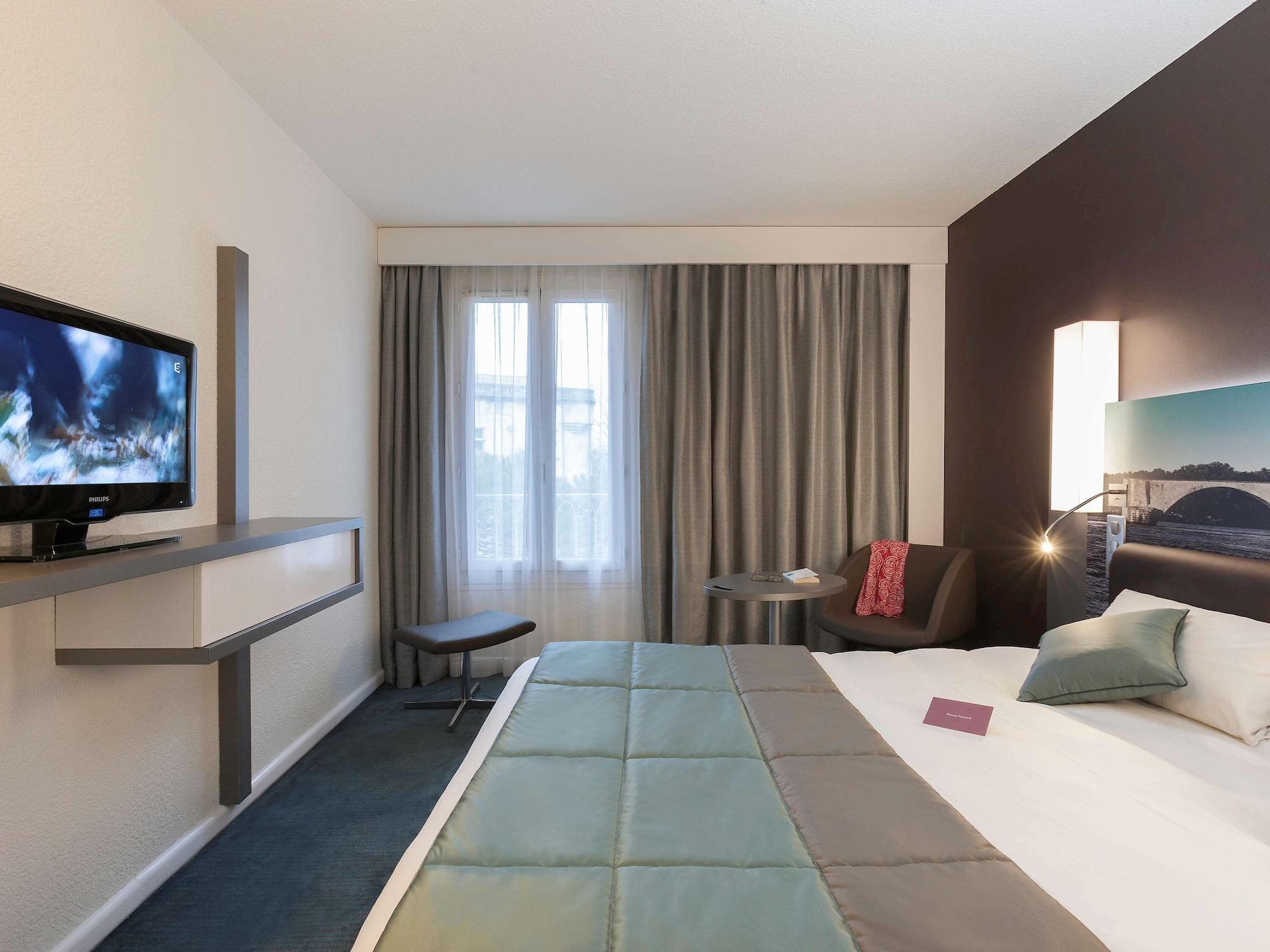 Mercure Pont D'Avignon Centre Екстериор снимка